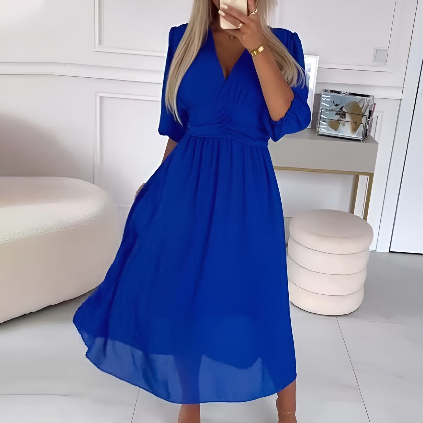 Elegante jurk met V-hals